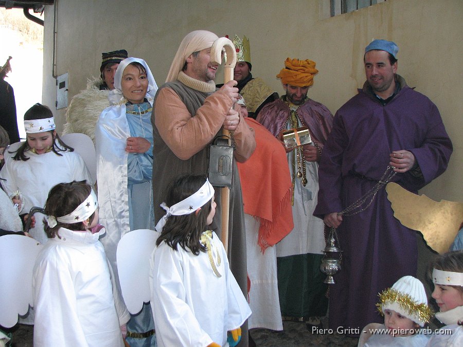 presepio 120.jpg - Nell'atro della chiesa